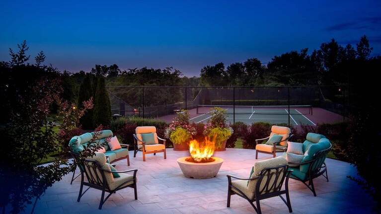 Outdoor Fire Pit with Lounge Seating